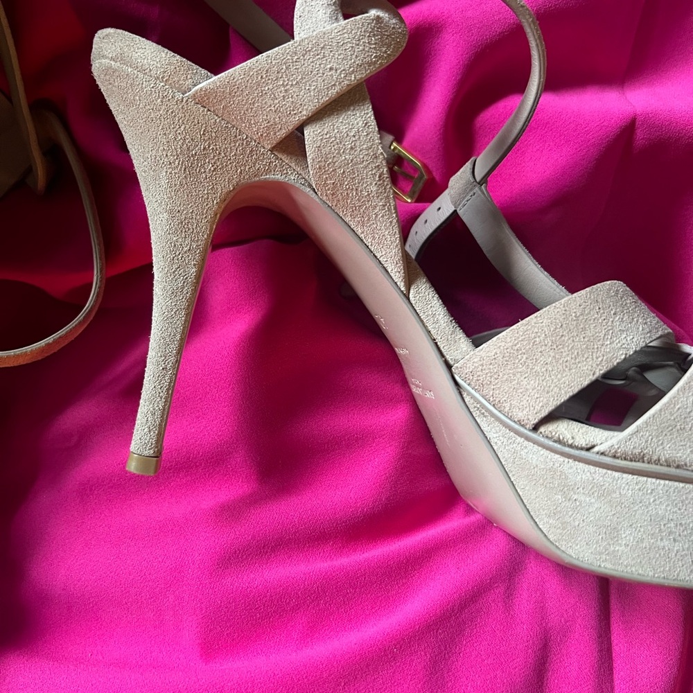 Saint Laurent Blush Tribute Heels - Picture 11 of 12